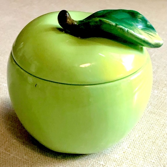 💚 Yankee Candle 💚 Green Apple Ceramic Covered Candle Holder 3.5" H 3.25" W - Picture 2 of 4